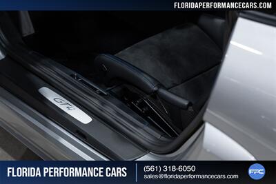 2020 Porsche 718 Cayman GT4   - Photo 25 - Riviera Beach, FL 33407