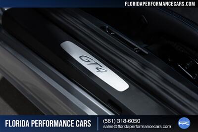 2020 Porsche 718 Cayman GT4   - Photo 26 - Riviera Beach, FL 33407