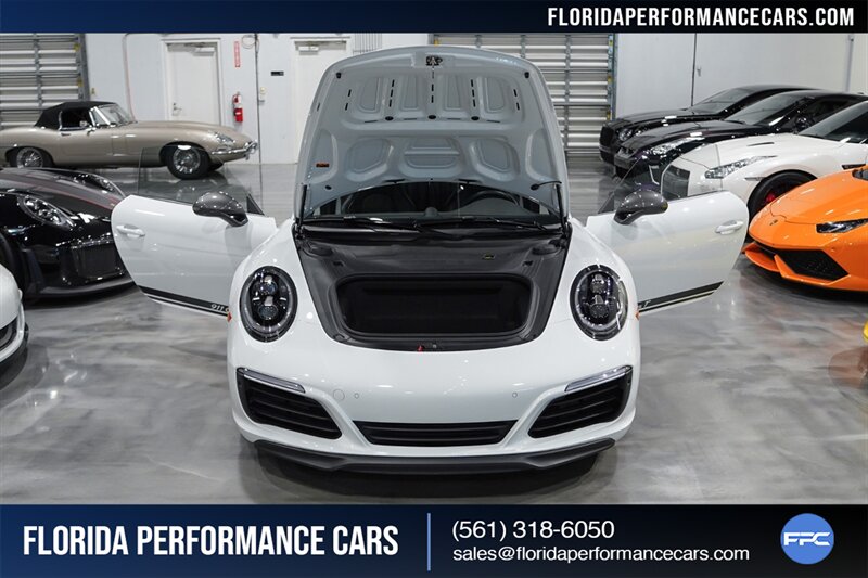 2019 Porsche 911 Carrera T   - Photo 36 - Riviera Beach, FL 33407