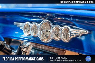 1933 Ford Custom   - Photo 54 - Riviera Beach, FL 33407