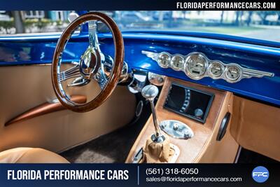1933 Ford Custom   - Photo 60 - Riviera Beach, FL 33407