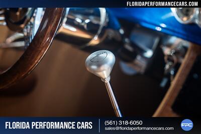 1933 Ford Custom   - Photo 44 - Riviera Beach, FL 33407