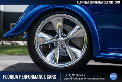 1933 Ford Custom   - Photo 25 - Riviera Beach, FL 33407