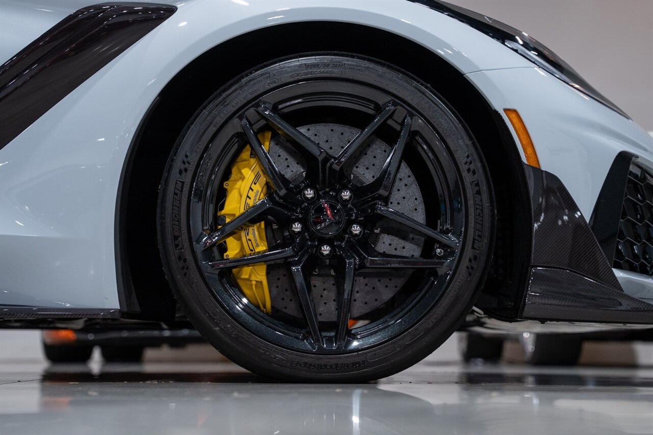 2019 Chevrolet Corvette ZR1   - Photo 51 - Riviera Beach, FL 33407