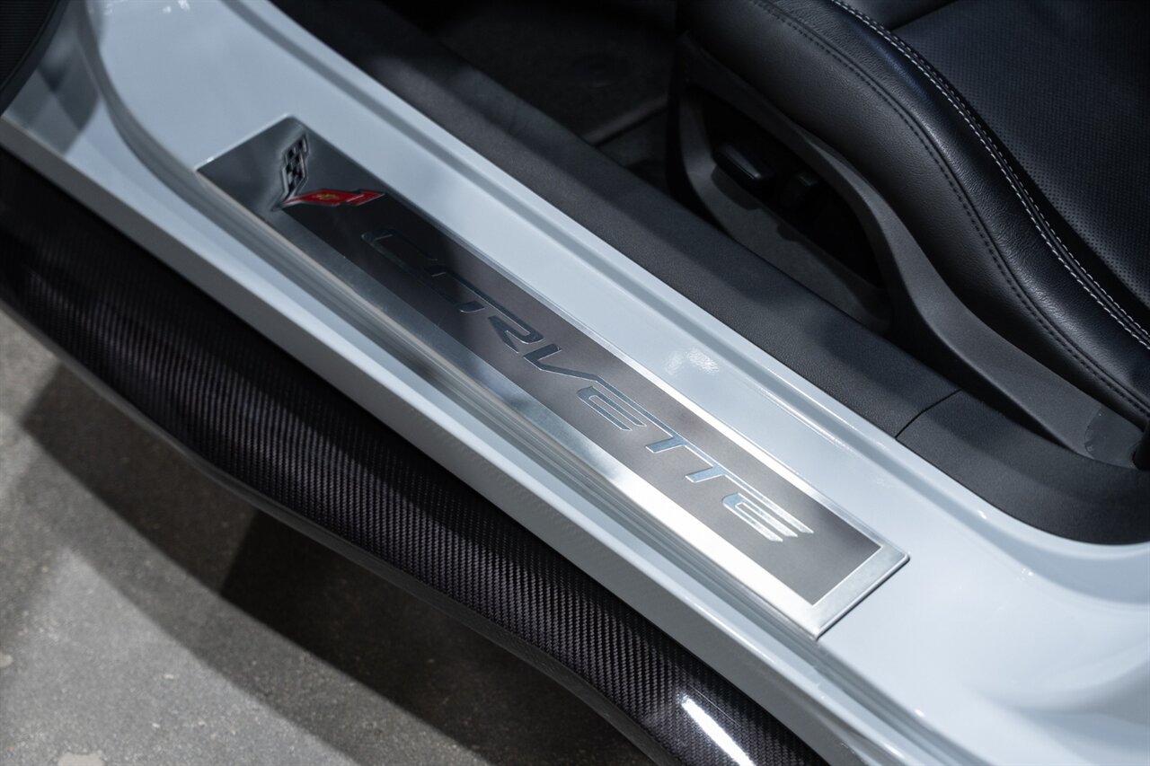 2019 Chevrolet Corvette ZR1   - Photo 22 - Riviera Beach, FL 33407
