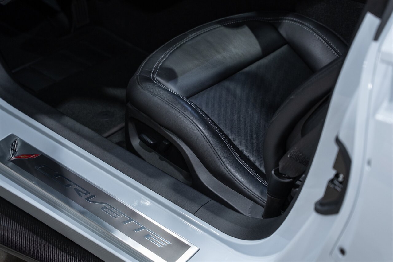 2019 Chevrolet Corvette ZR1   - Photo 21 - Riviera Beach, FL 33407