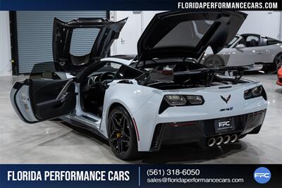 2019 Chevrolet Corvette ZR1   - Photo 38 - Riviera Beach, FL 33407