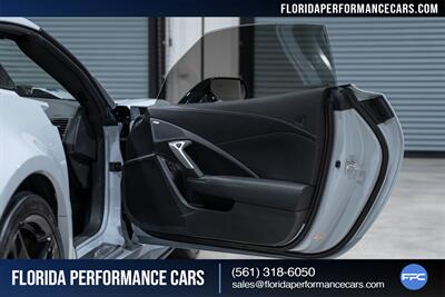 2019 Chevrolet Corvette ZR1   - Photo 36 - Riviera Beach, FL 33407