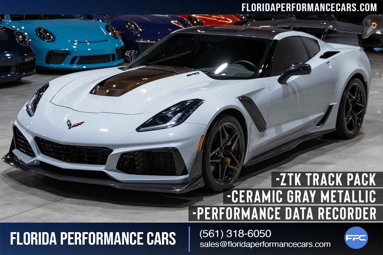 2019 Chevrolet Corvette ZR1   - Photo 1 - Riviera Beach, FL 33407