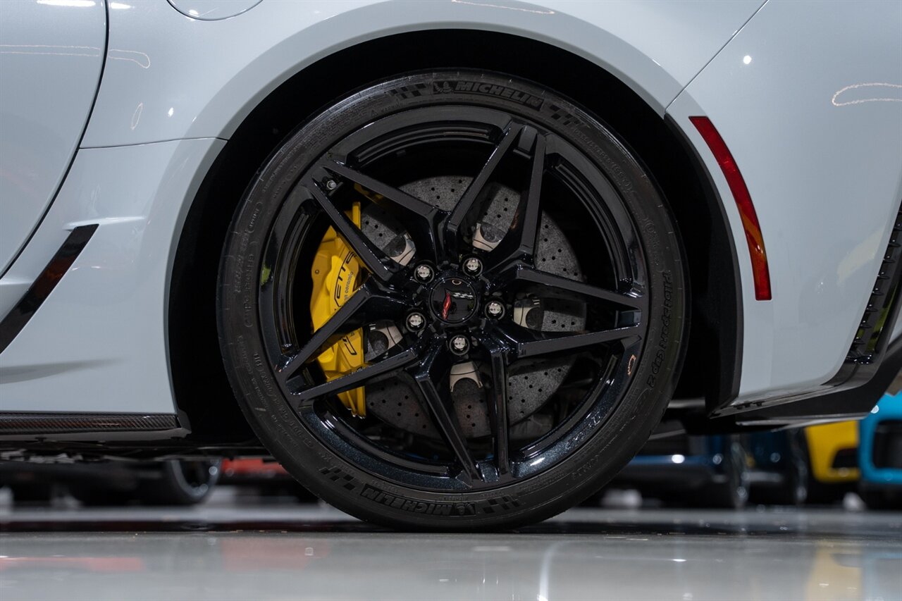 2019 Chevrolet Corvette ZR1   - Photo 49 - Riviera Beach, FL 33407