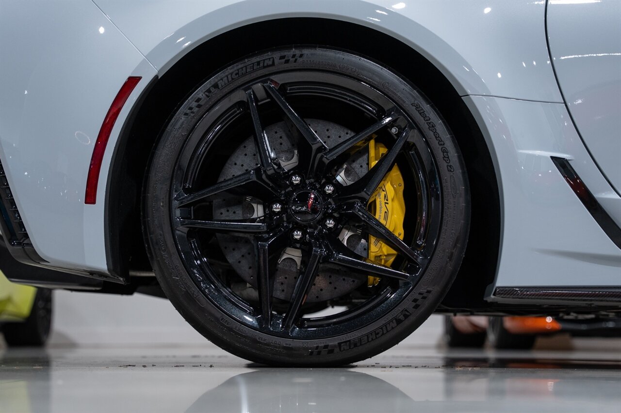 2019 Chevrolet Corvette ZR1   - Photo 50 - Riviera Beach, FL 33407