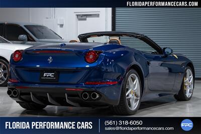 2016 Ferrari California T   - Photo 6 - Riviera Beach, FL 33407