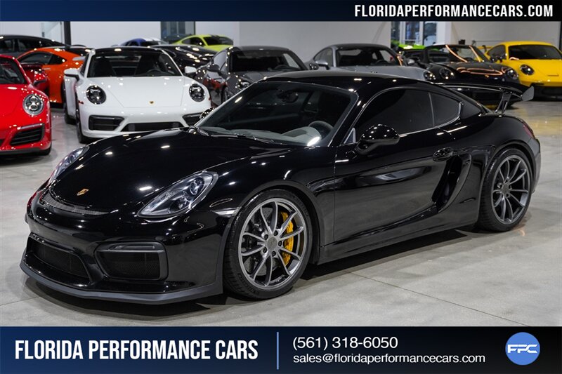 2016 Porsche Cayman GT4  