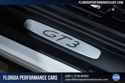 2015 Porsche 911 GT3   - Photo 59 - Riviera Beach, FL 33407