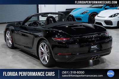 2021 Porsche 718 Boxster S   - Photo 4 - Riviera Beach, FL 33407