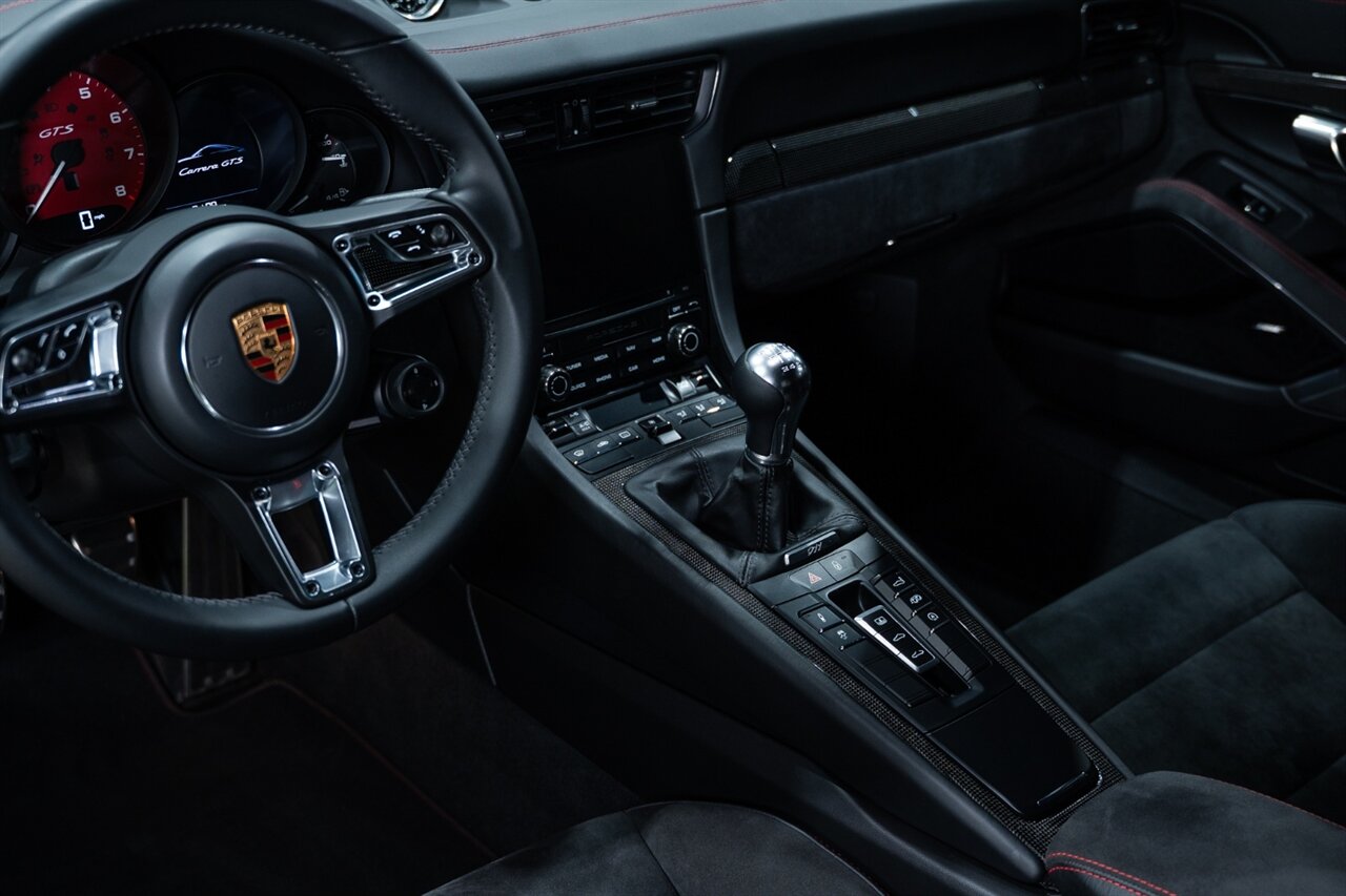 2018 Porsche 911 Carrera GTS   - Photo 24 - Riviera Beach, FL 33407