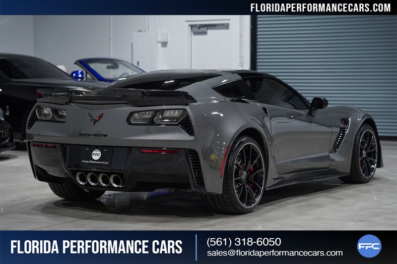 2016 Chevrolet Corvette Z06 w/ Z07 Performance   - Photo 16 - Riviera Beach, FL 33407