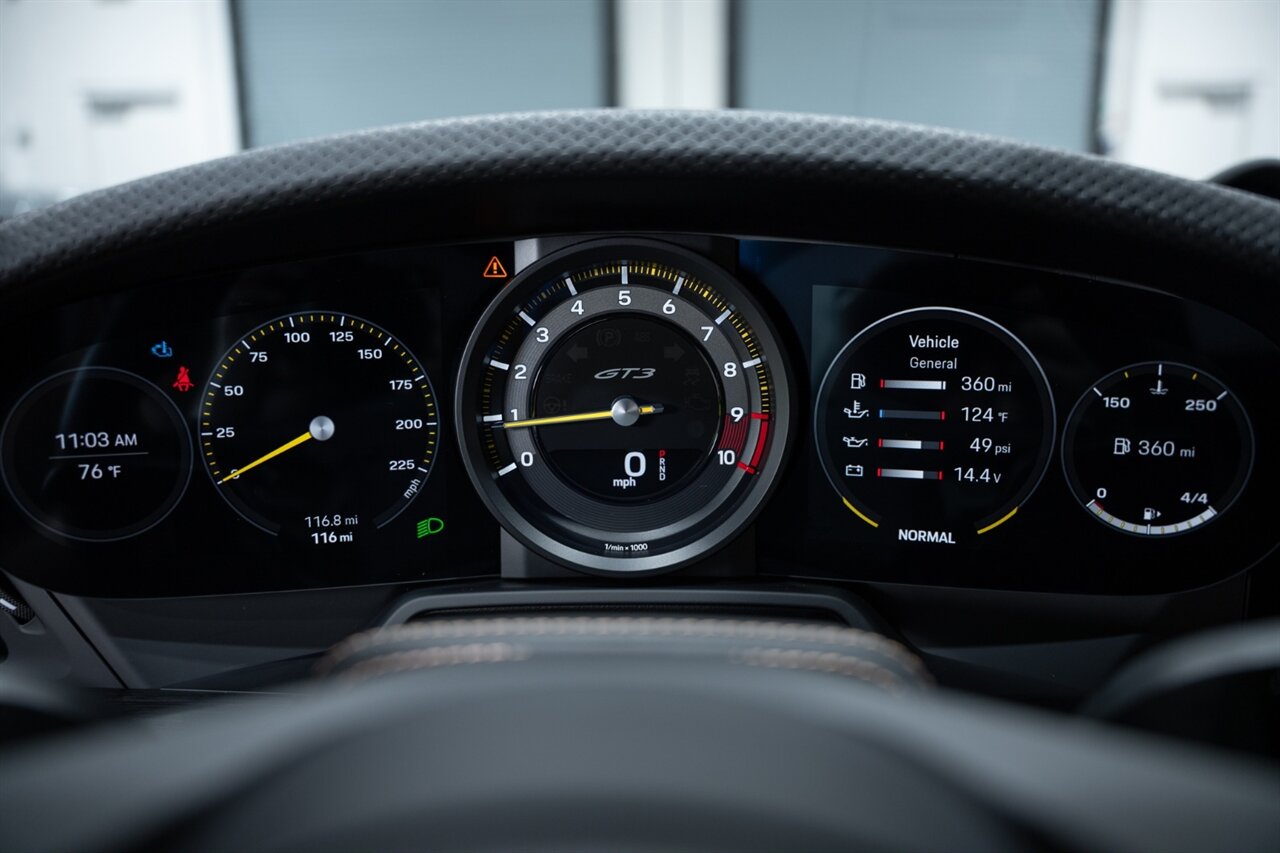 2022 Porsche 911 GT3 Touring   - Photo 17 - Riviera Beach, FL 33407
