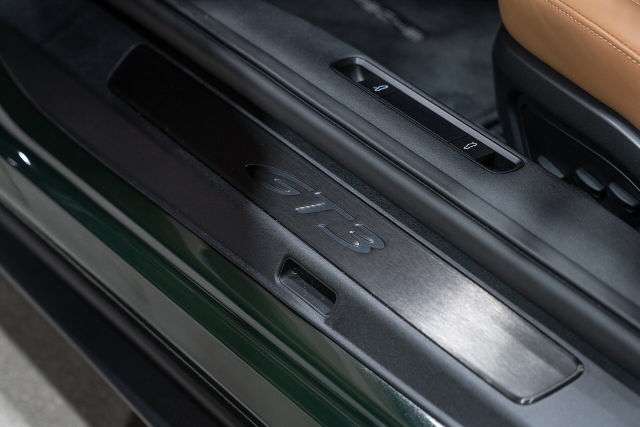 2022 Porsche 911 GT3 Touring   - Photo 24 - Riviera Beach, FL 33407