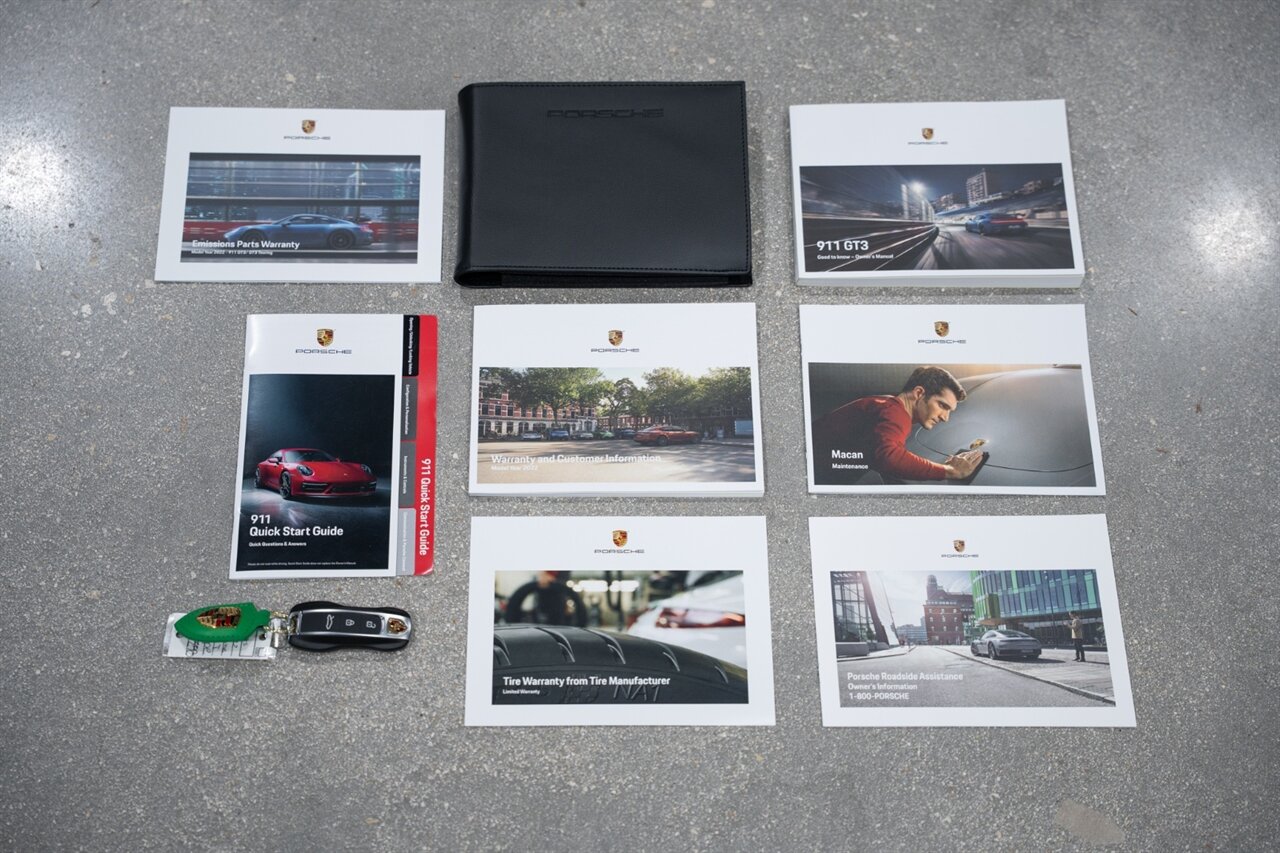 2022 Porsche 911 GT3 Touring   - Photo 28 - Riviera Beach, FL 33407