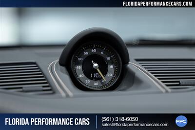 2022 Porsche 911 GT3 Touring   - Photo 58 - Riviera Beach, FL 33407