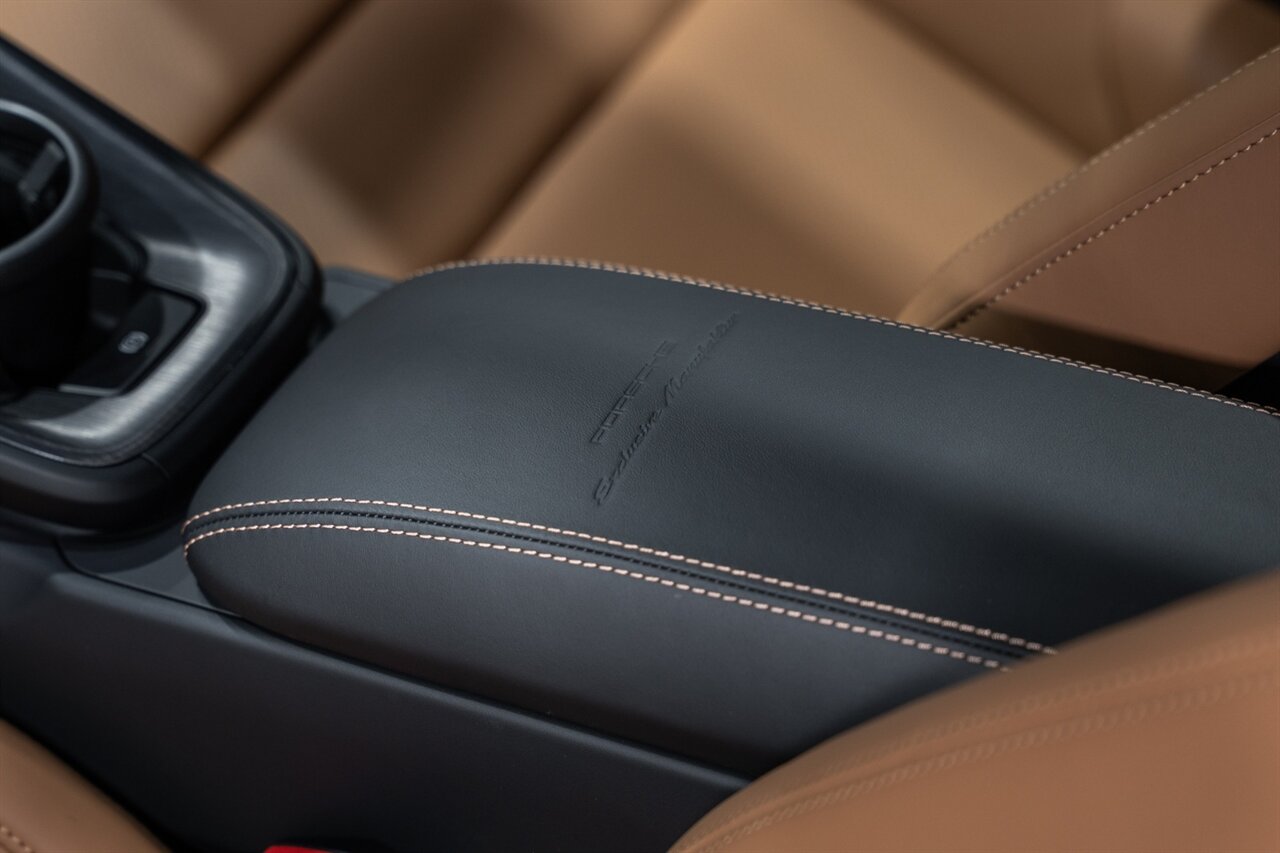 2022 Porsche 911 GT3 Touring   - Photo 53 - Riviera Beach, FL 33407