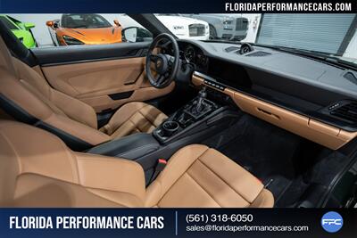 2022 Porsche 911 GT3 Touring   - Photo 33 - Riviera Beach, FL 33407