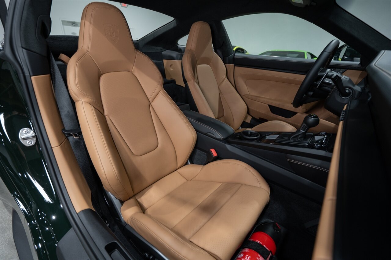 2022 Porsche 911 GT3 Touring   - Photo 35 - Riviera Beach, FL 33407