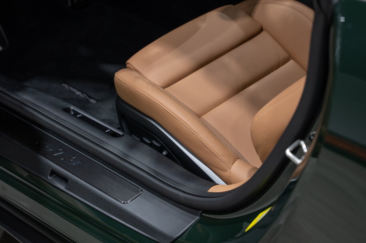 2022 Porsche 911 GT3 Touring   - Photo 23 - Riviera Beach, FL 33407