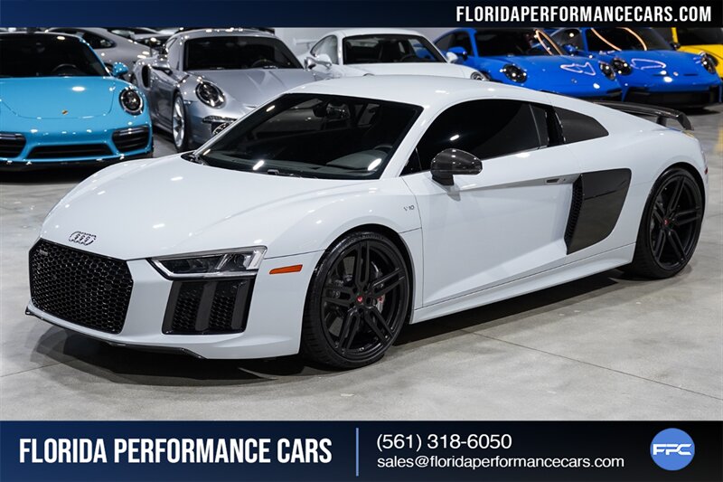 2017 Audi R8 5.2 quattro V10 Plus  