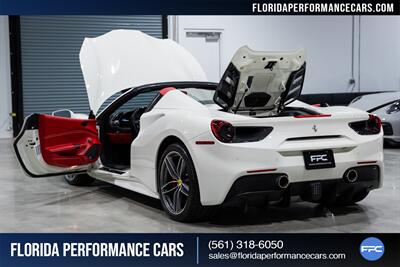 2018 Ferrari 488 Spider   - Photo 37 - Riviera Beach, FL 33407