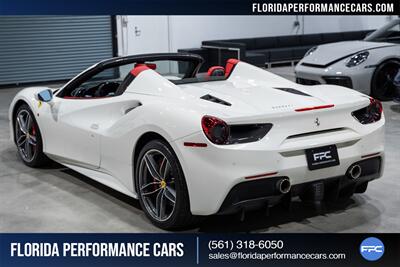 2018 Ferrari 488 Spider   - Photo 4 - Riviera Beach, FL 33407