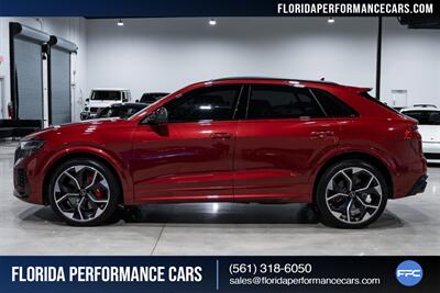 2024 Audi RS Q8 4.0T quattro   - Photo 3 - Riviera Beach, FL 33407