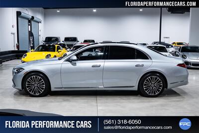 2022 Mercedes-Benz S 580 4MATIC - Photo 3 - Riviera Beach, FL 33407