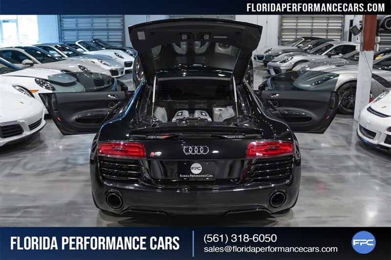 2015 Audi R8 5.2 quattro   - Photo 36 - Riviera Beach, FL 33407