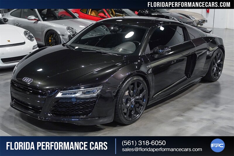 2015 Audi R8 5.2 quattro   - Photo 1 - Riviera Beach, FL 33407