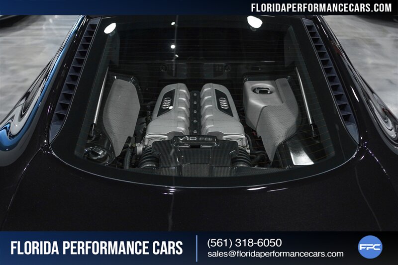 2015 Audi R8 5.2 quattro   - Photo 37 - Riviera Beach, FL 33407