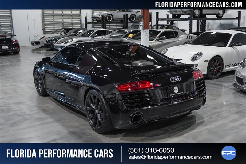 2015 Audi R8 5.2 quattro   - Photo 4 - Riviera Beach, FL 33407