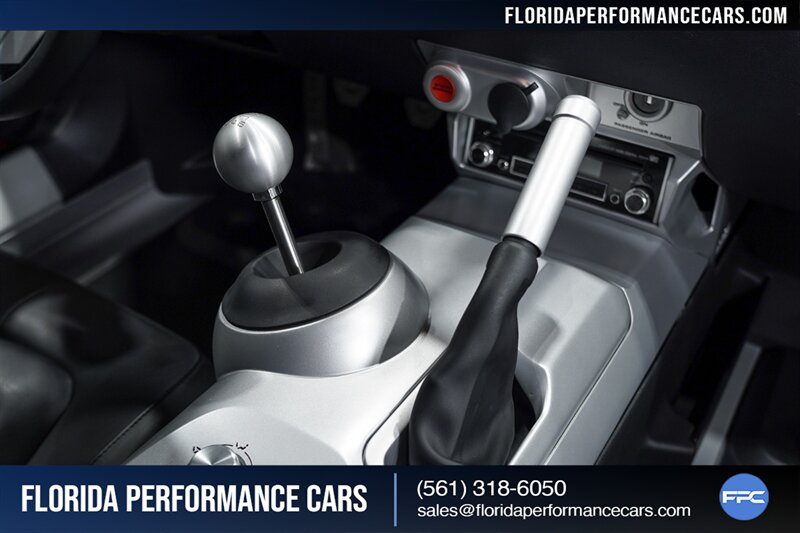 2005 Ford GT   - Photo 55 - Riviera Beach, FL 33407