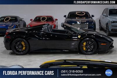 2018 Ferrari 488 Spider   - Photo 8 - Riviera Beach, FL 33407