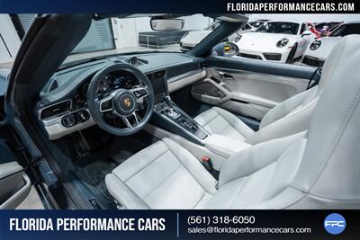 2017 Porsche 911 Carrera S   - Photo 21 - Riviera Beach, FL 33407