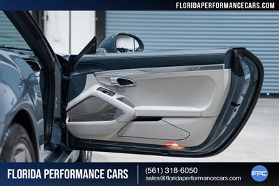 2017 Porsche 911 Carrera S   - Photo 35 - Riviera Beach, FL 33407