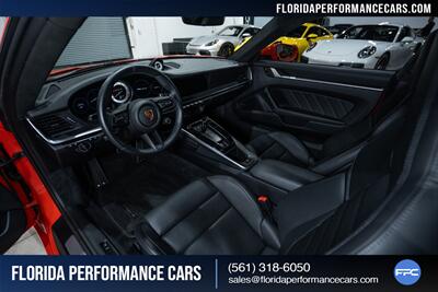 2022 Porsche 911 Turbo S   - Photo 18 - Riviera Beach, FL 33407