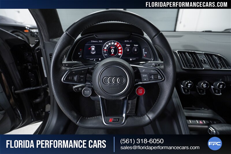 2018 Audi R8 5.2 V10 RWS   - Photo 45 - Riviera Beach, FL 33407