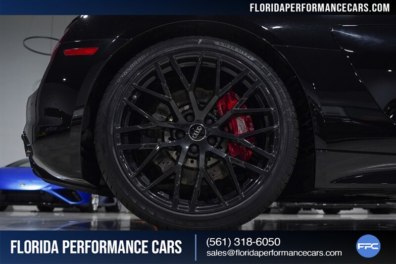 2018 Audi R8 5.2 V10 RWS   - Photo 43 - Riviera Beach, FL 33407