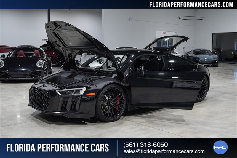 2018 Audi R8 5.2 V10 RWS   - Photo 32 - Riviera Beach, FL 33407