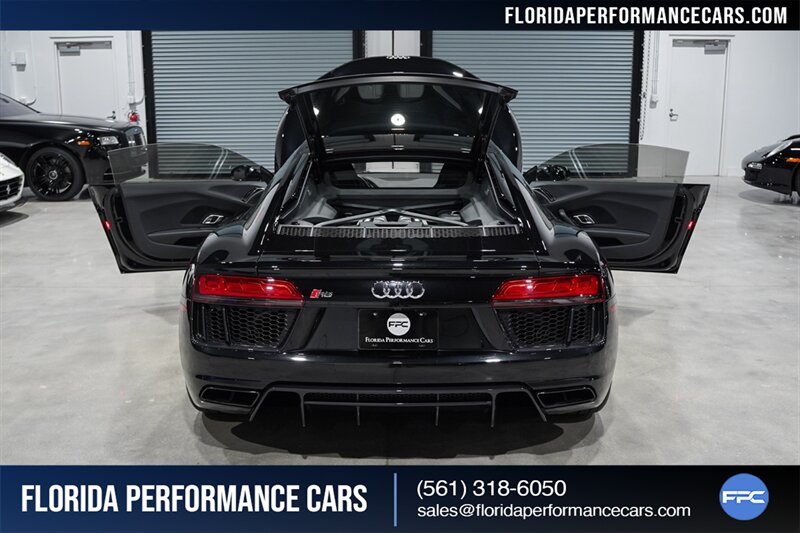 2018 Audi R8 5.2 V10 RWS   - Photo 38 - Riviera Beach, FL 33407