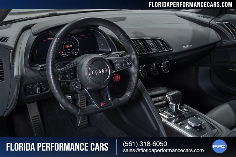 2018 Audi R8 5.2 V10 RWS   - Photo 46 - Riviera Beach, FL 33407