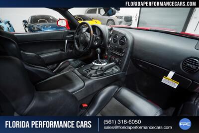 2006 Dodge Viper SRT-10   - Photo 28 - Riviera Beach, FL 33407