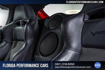 2006 Dodge Viper SRT-10   - Photo 57 - Riviera Beach, FL 33407